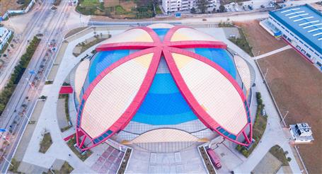 公司多個(gè)項(xiàng)目榮獲“廣西鋼結(jié)構(gòu)金獎”