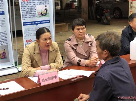 每一本卷宗都是漂亮答案——記廣西勤廉榜樣、梧州市紀(jì)委監(jiān)委第五監(jiān)督檢查室主任李世群