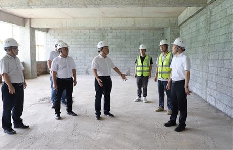 覃振華到桂華分公司項(xiàng)目開(kāi)展第三季度暨“中秋節(jié)”“國(guó)慶節(jié)”前安全生產(chǎn)質(zhì)量綜合大檢查